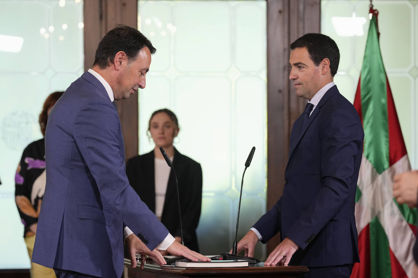 El nuevo Vicelehendakari Segundo y consejero de Economía, Trabajo y Empleo, Mikel Torres