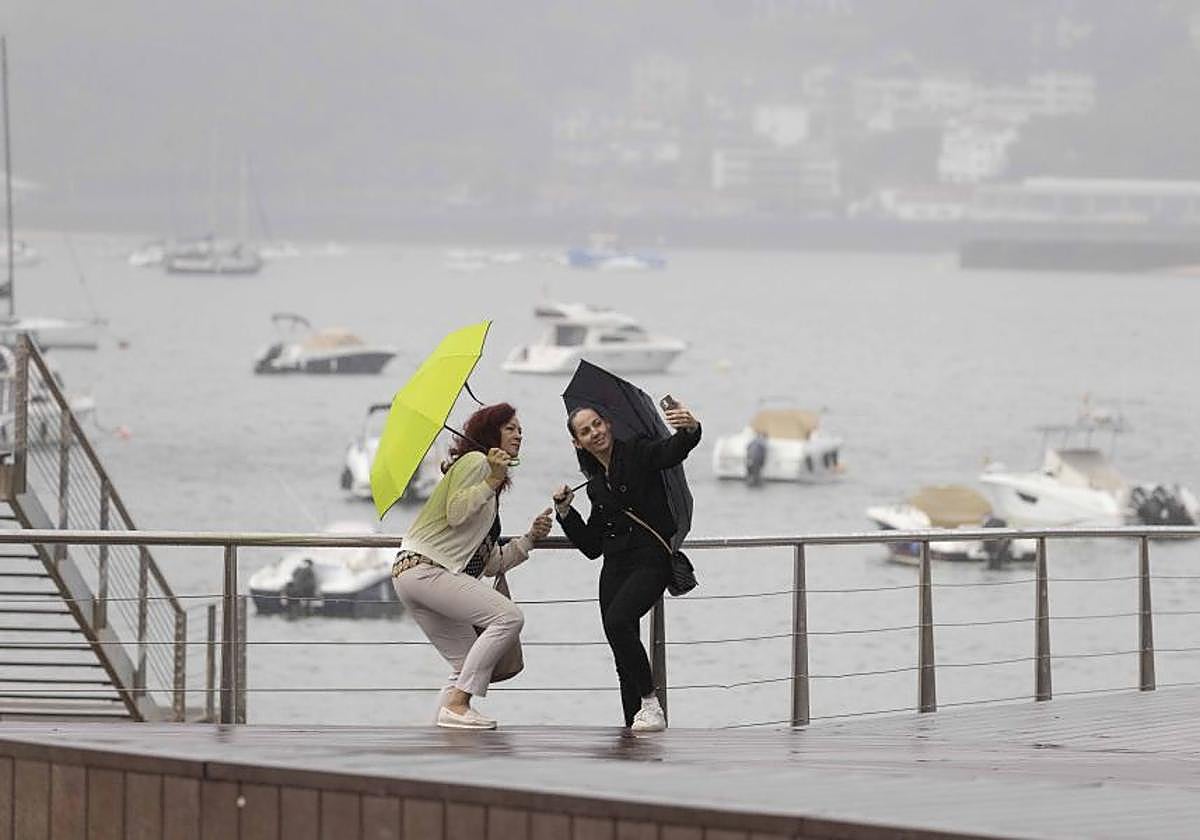 Julio arranca gris y lluvioso