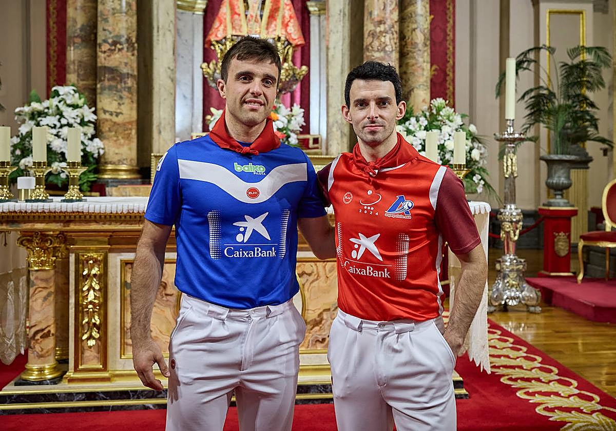 Jon Ander Peña y Jokin Altuna, finalistas del Cuatro y medio navarro, en la presentación de la feria de San Fermín.