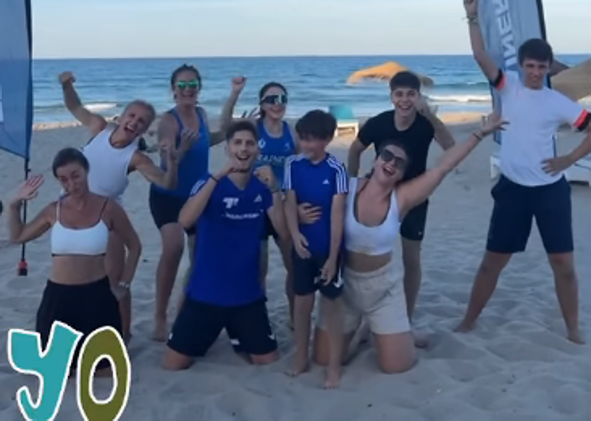 Imagen secundaria 1 - Las increíbles vistas al mar de la casa de vacaciones de Ion Aramendi y María Amores en La Manga