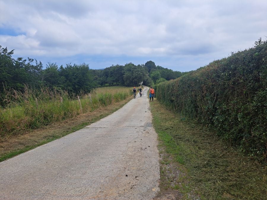 Paseo hasta la cima de Andatza