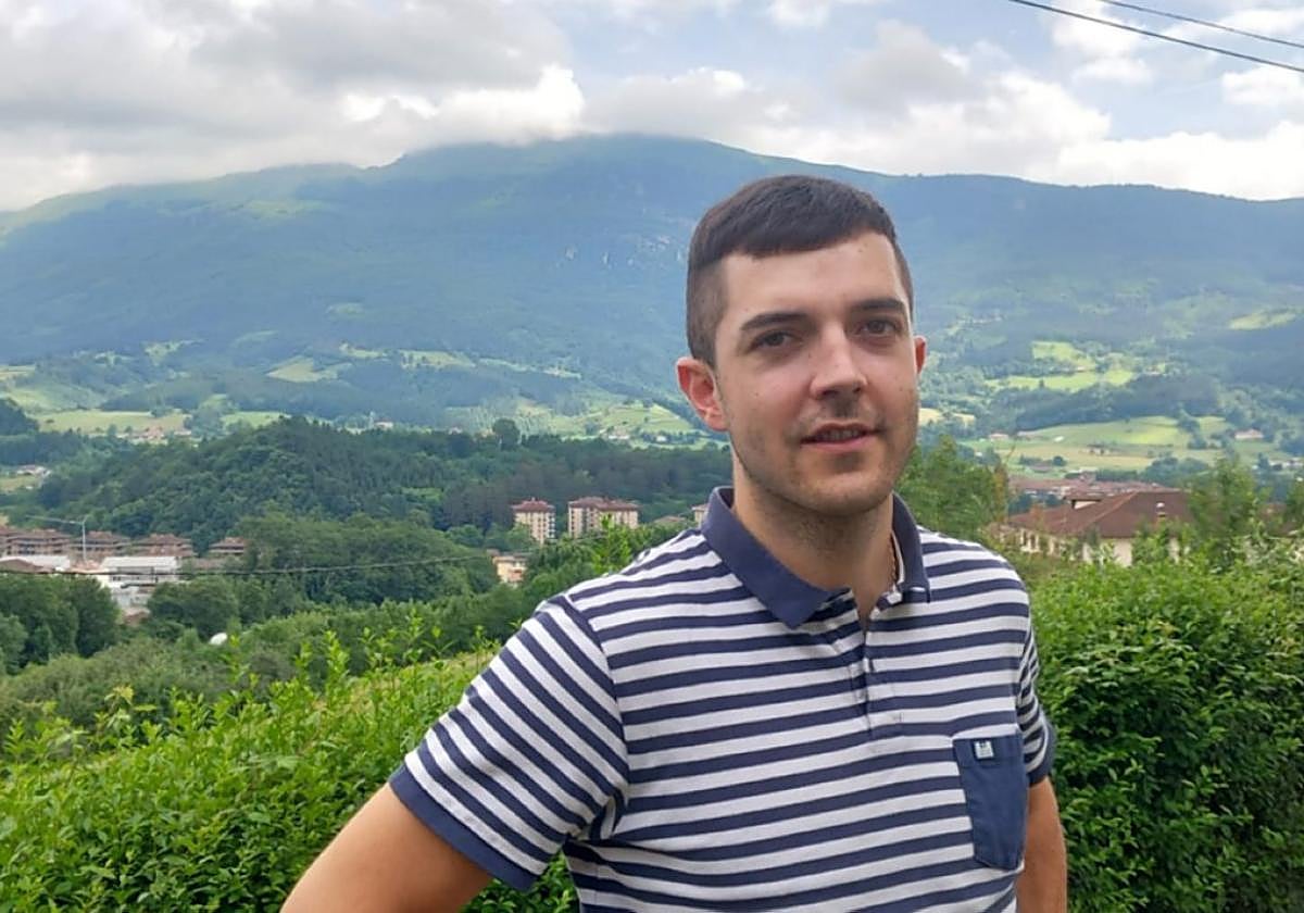 Aitor Bizkarrak jasoko du Basarri Bertsopaper Saria datorren ostegunean.