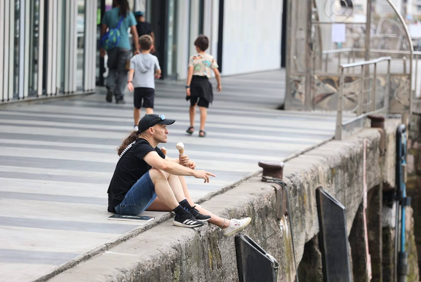 Las nubes y el calor protagonizan la jornada de hoy en Donostia