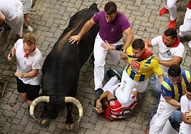 Momento de tensión en el encierro.