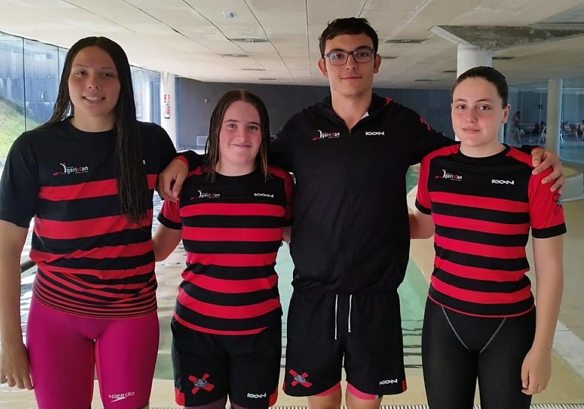 Calvo, Guinea, Gómez y Castrillo, en Tolosa.