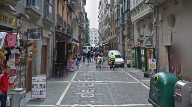 El suceso ha ocurrido a la altura del portal número 47 de la Estafeta.