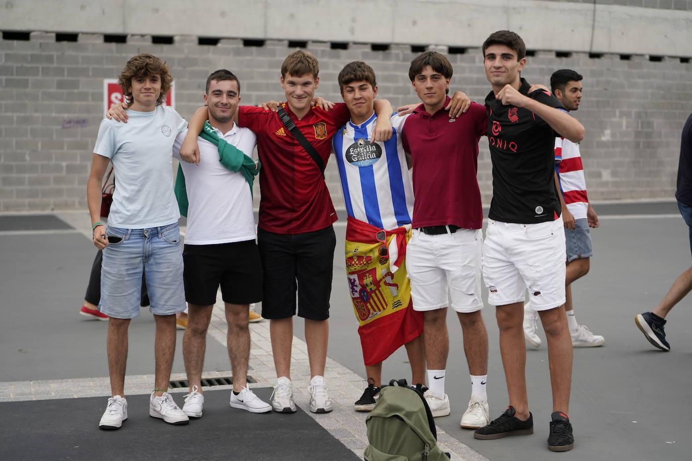 Las imágenes del ambiente para ver la final de la Eurocopa en Anoeta