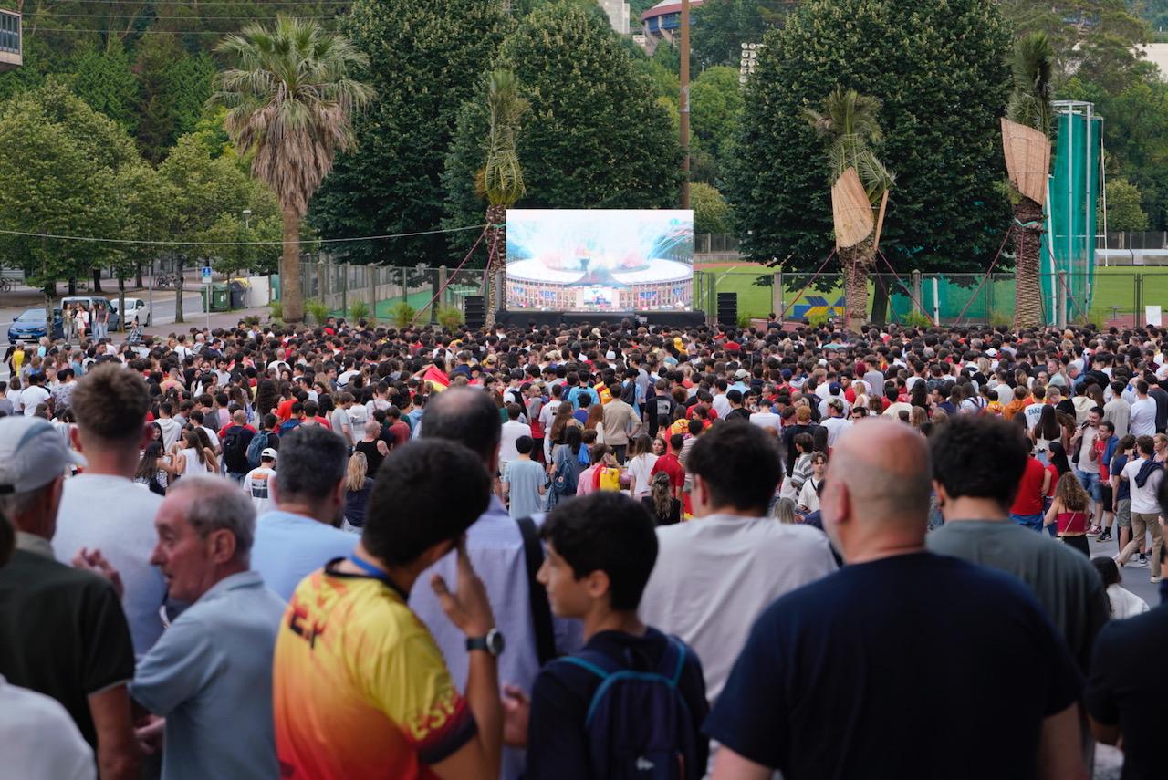 Las imágenes del ambiente para ver la final de la Eurocopa en Anoeta