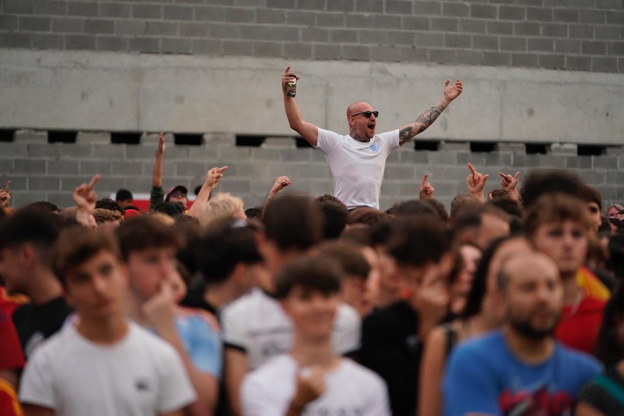 Las imágenes del ambiente para ver la final de la Eurocopa en Anoeta