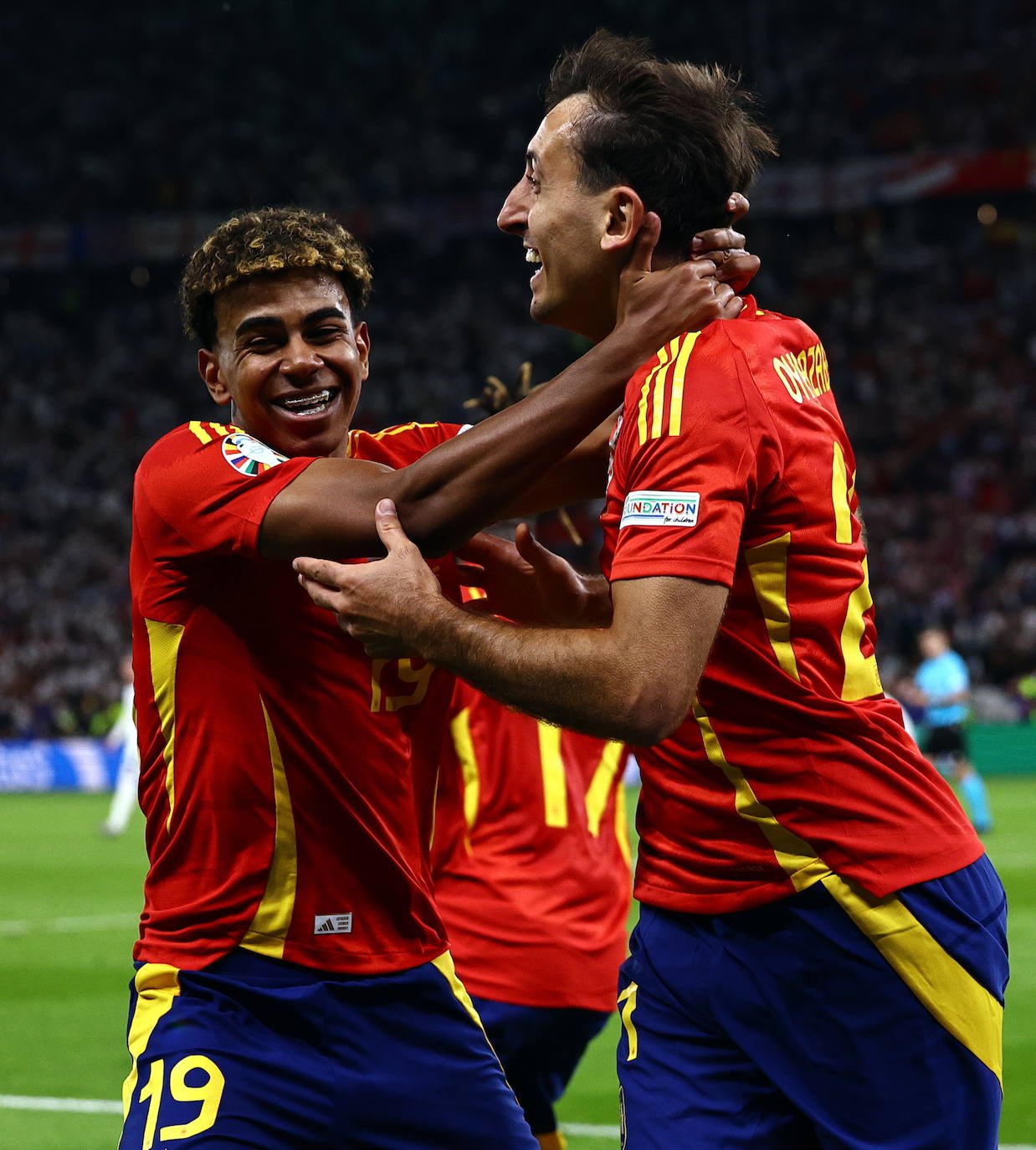 El histórico gol de Mikel Oyarzabal fotograma a fotograma