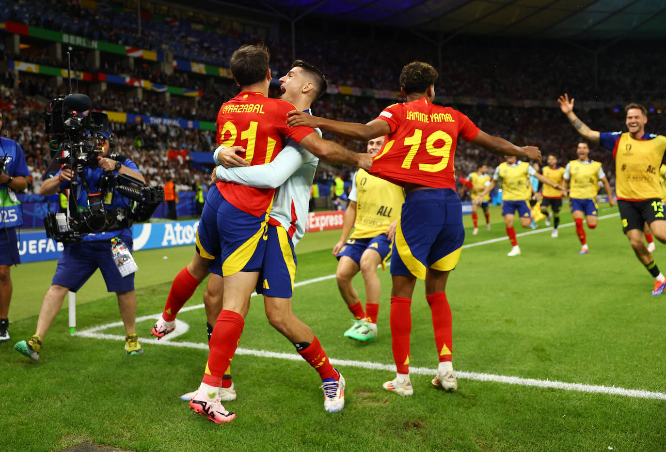 El histórico gol de Mikel Oyarzabal fotograma a fotograma