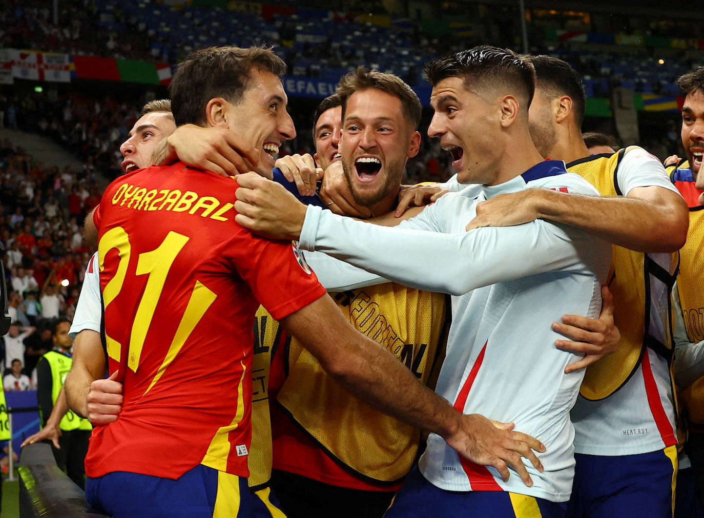 El histórico gol de Mikel Oyarzabal fotograma a fotograma