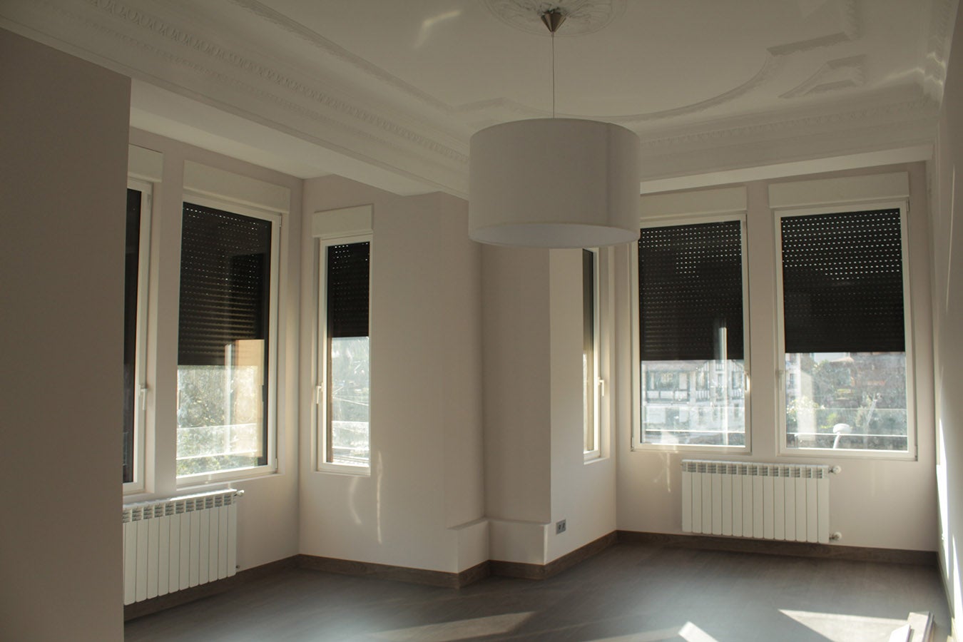 La importancia de una ventana de seguridad - Metálicas Oleta