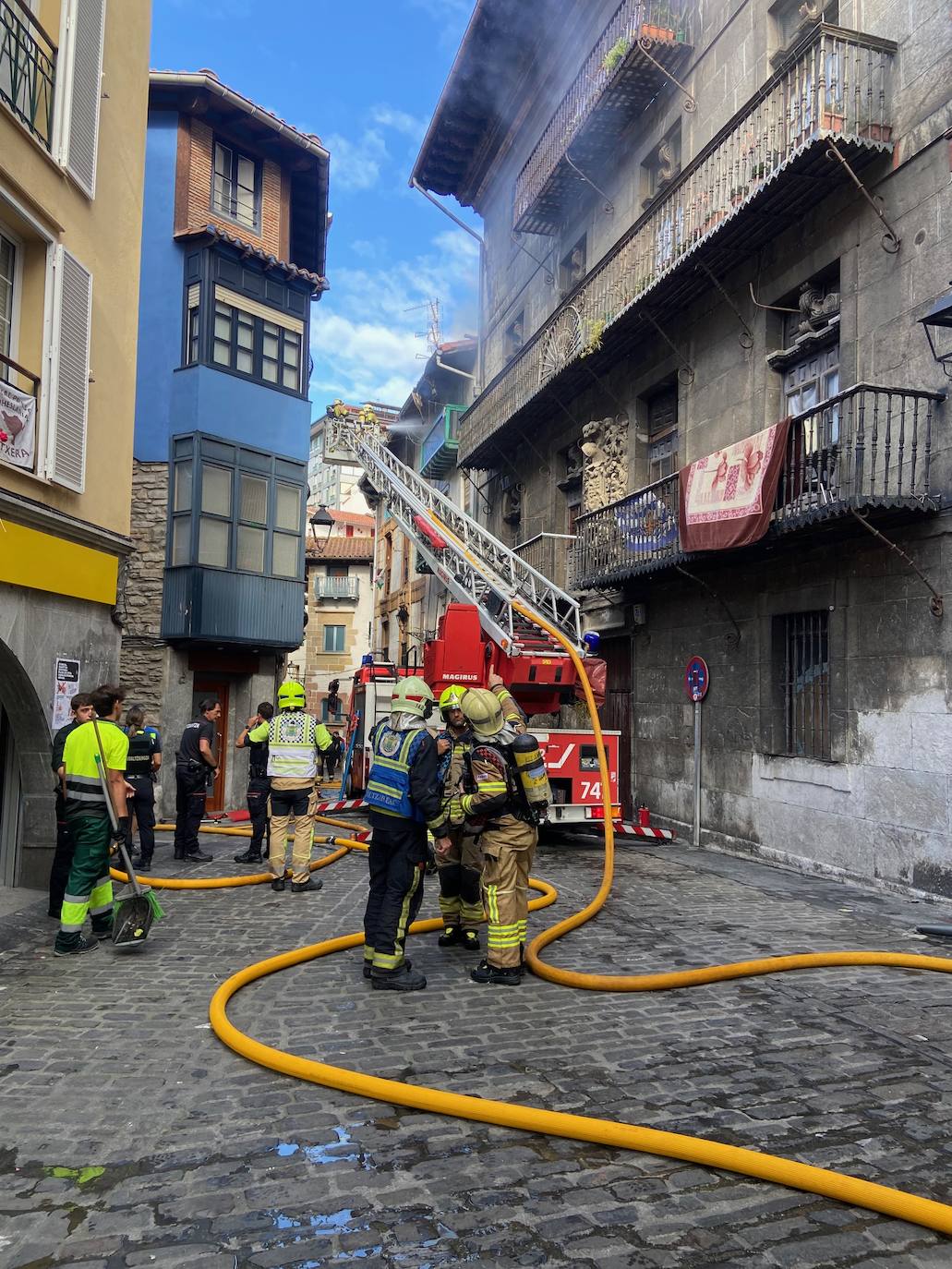 Las imágenes del incendio en Mutriku