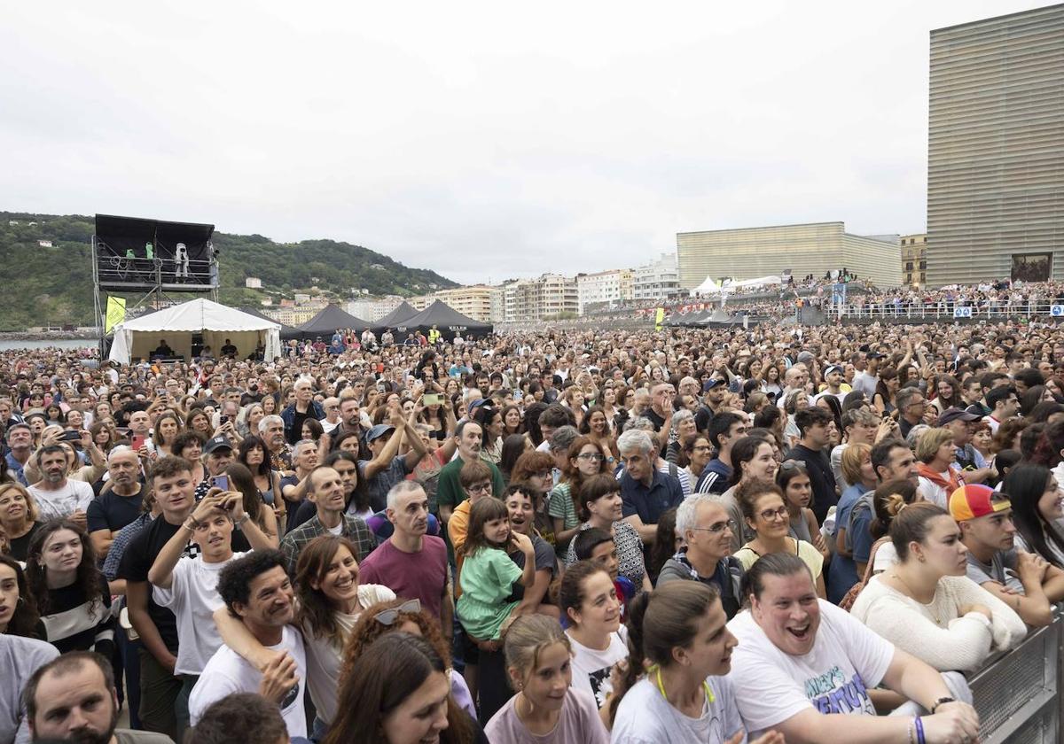 La fiesta del Jazzaldia arranca con Izaro