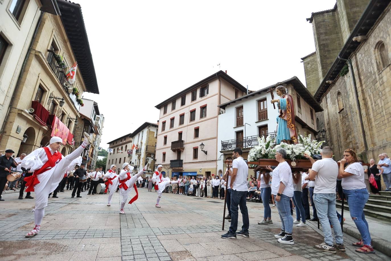 Errenteria despide por todo lo alto sus Madalenas