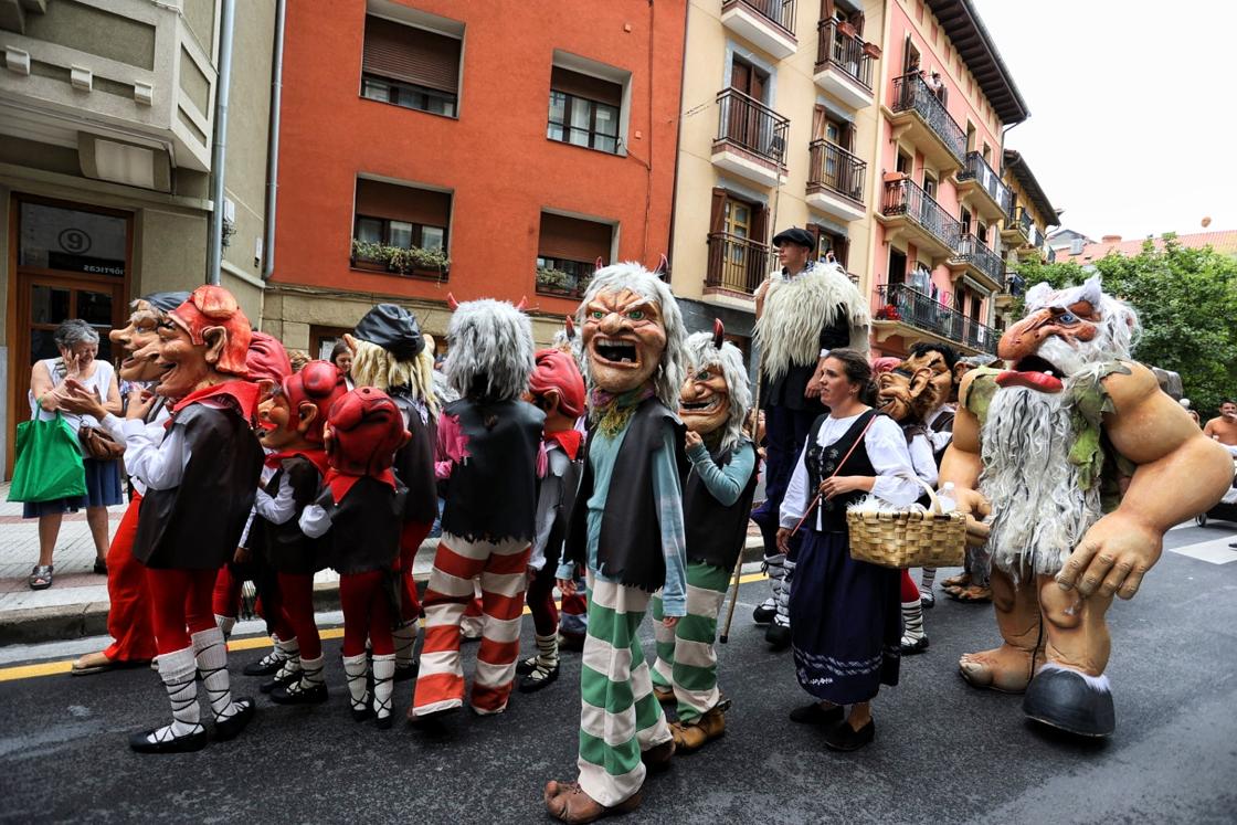 Errenteria despide por todo lo alto sus Madalenas