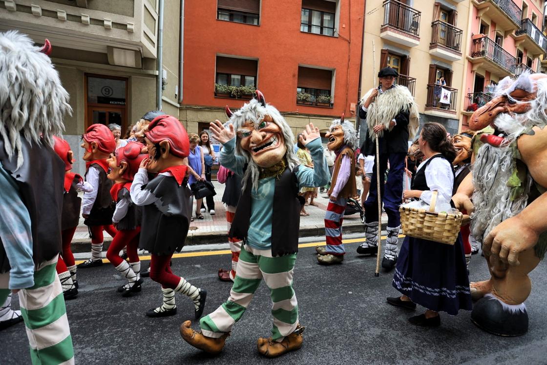 Errenteria despide por todo lo alto sus Madalenas