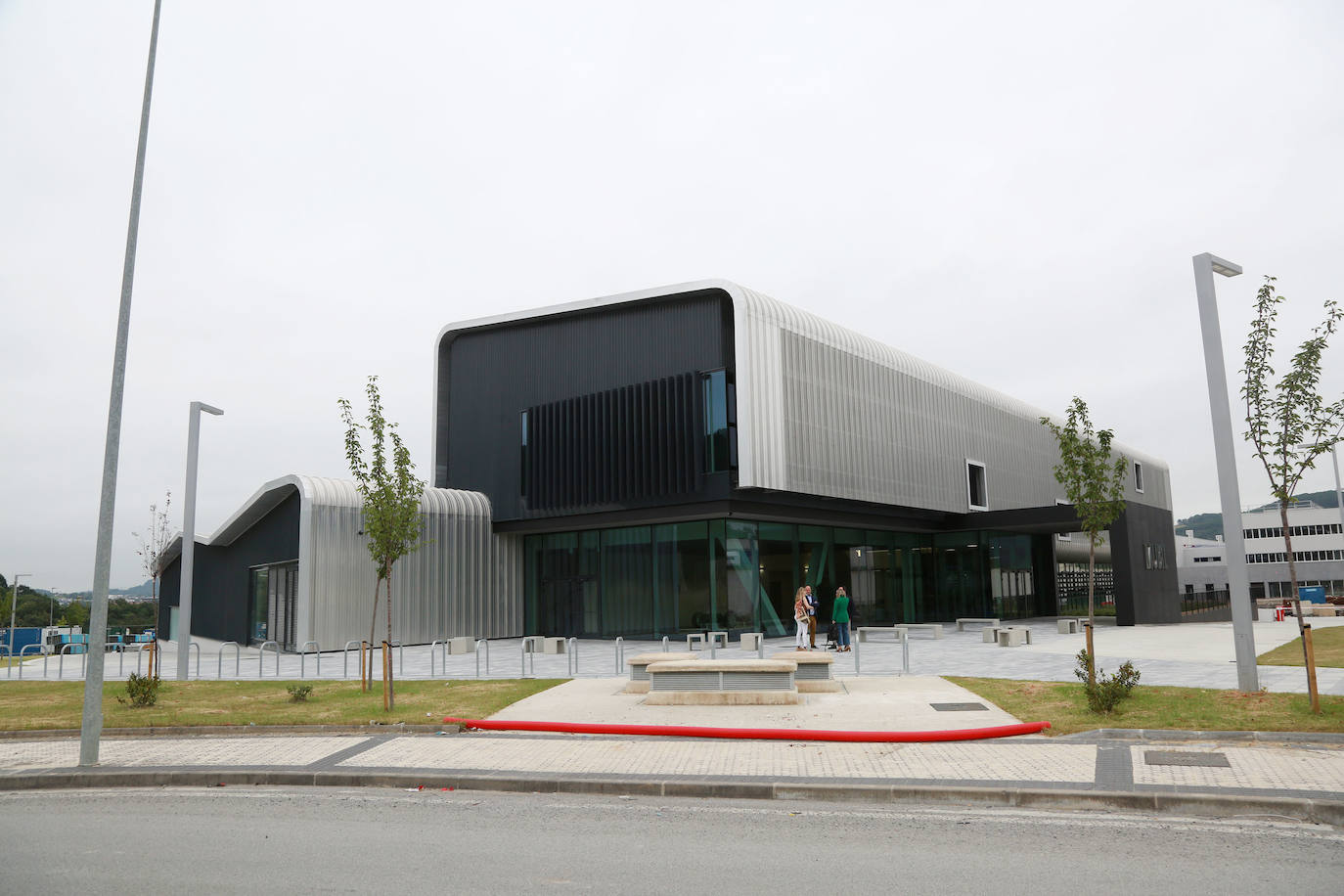 El moderno edificio de Mubil está ya finalizado y preparado para acoger los equipos del primer laboratorio, que está gestionado por Cidetec.