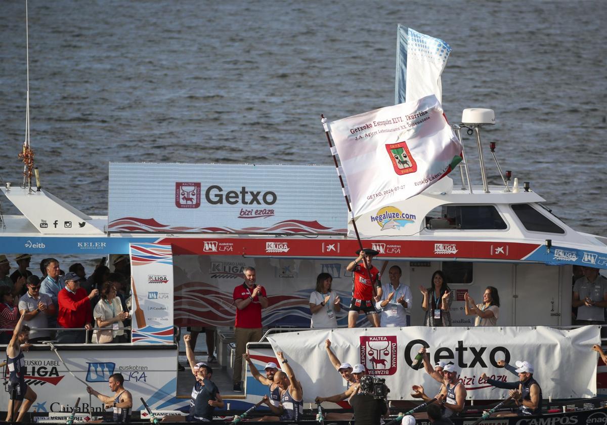 Urdaibai no afloja en el resurgir de Donostiarra