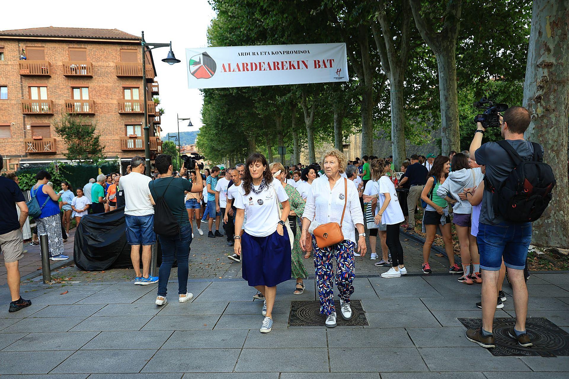 Cultural, familiar y de unión, así ha sido el &#039;Alardearekin Bat&#039; de Hondarribia