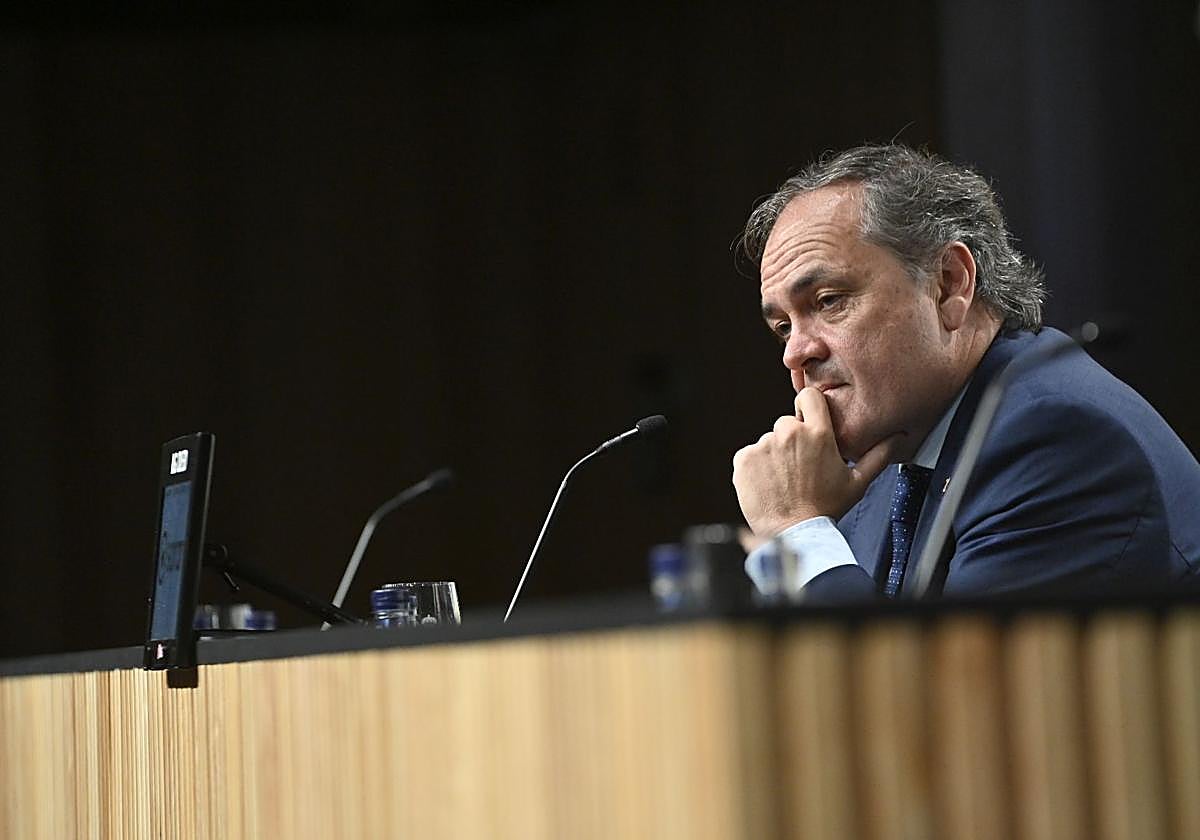 Jokin Aperribay, durante la presentación de Javi López.