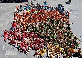 Decenas de chavales han participado en las diferentes inicativas que se han llevado a cabo este verano.