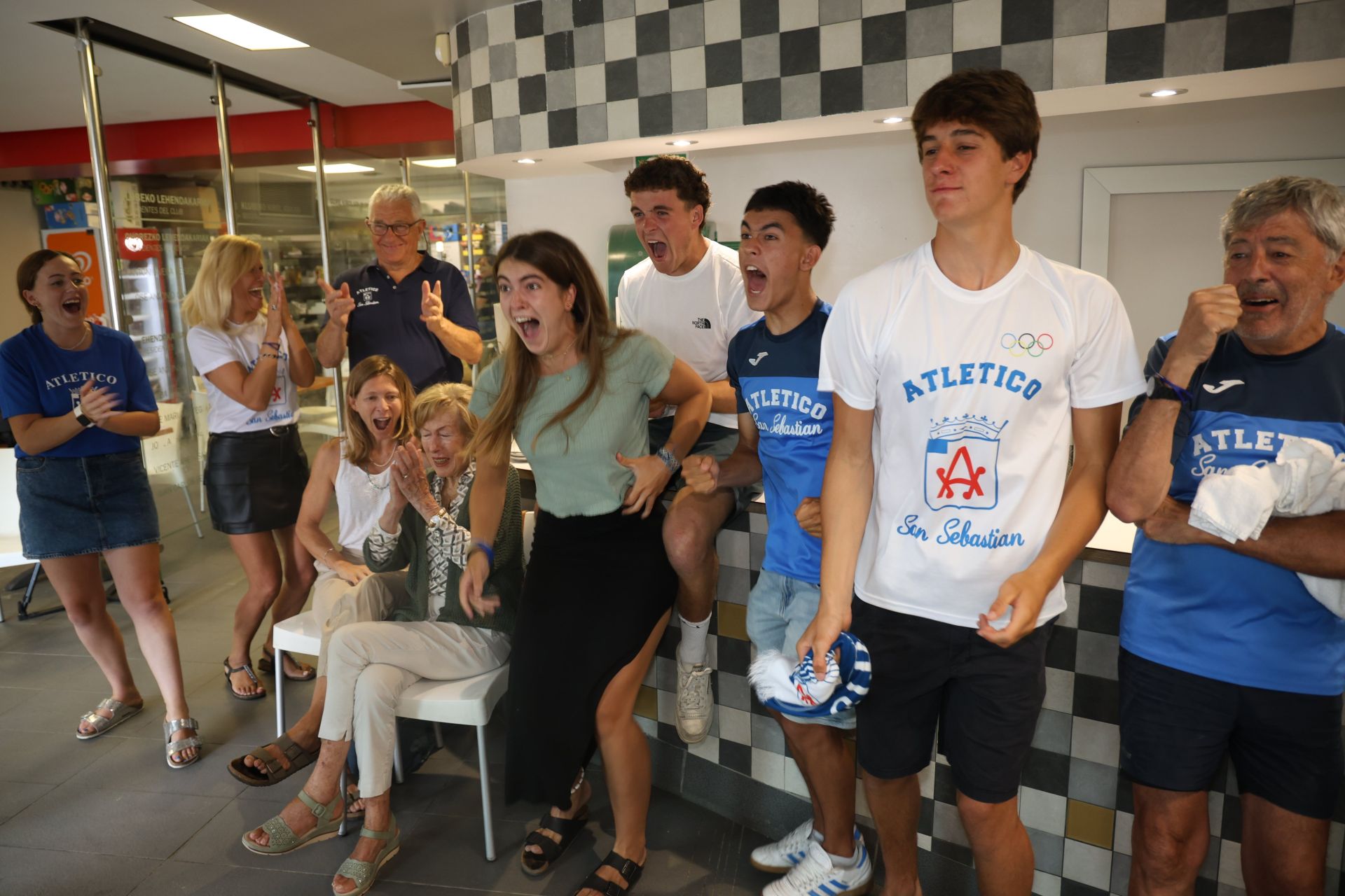 Felicidad absoluta en el Club Atlético San Sebastián con el bronce de Pau Etxaniz