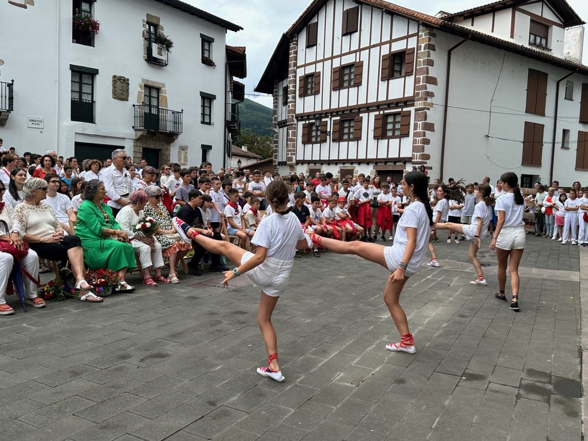 Txupinazo oficial a las fiestas de San Esteban en Bera