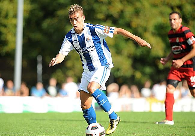 Un jovencísimo Antoine Griezmann con la camiseta de la Real Sociedad.