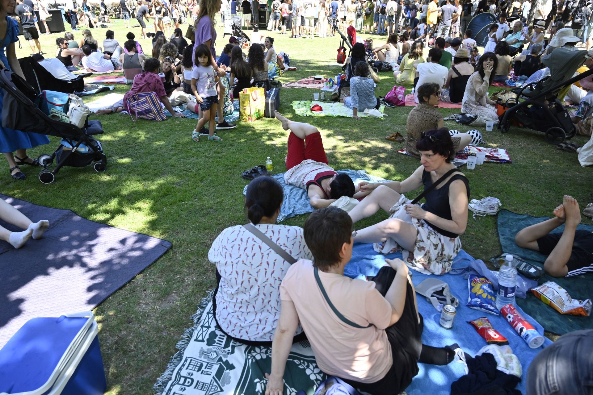 Buen ambiente en el arranque de Glad is the Day