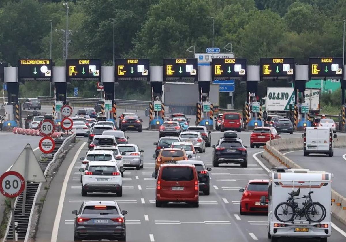 Retenciones el pasado sábado por la mañana en la AP-8 en Irun, sentido Bilbao.