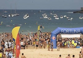 Multitud de nadadores están llamados a la travesía al Paseo Nuevo de Semana Grande.
