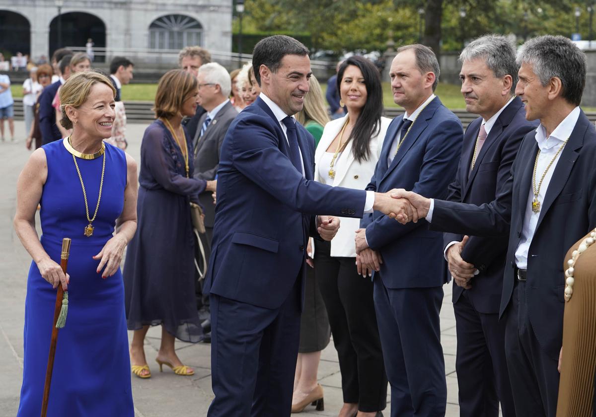 El lehendakari y Jokin Perona coincidieron por última vez en un acto público en la misa en honor a San Ignacio en el Santuario de Loiola.