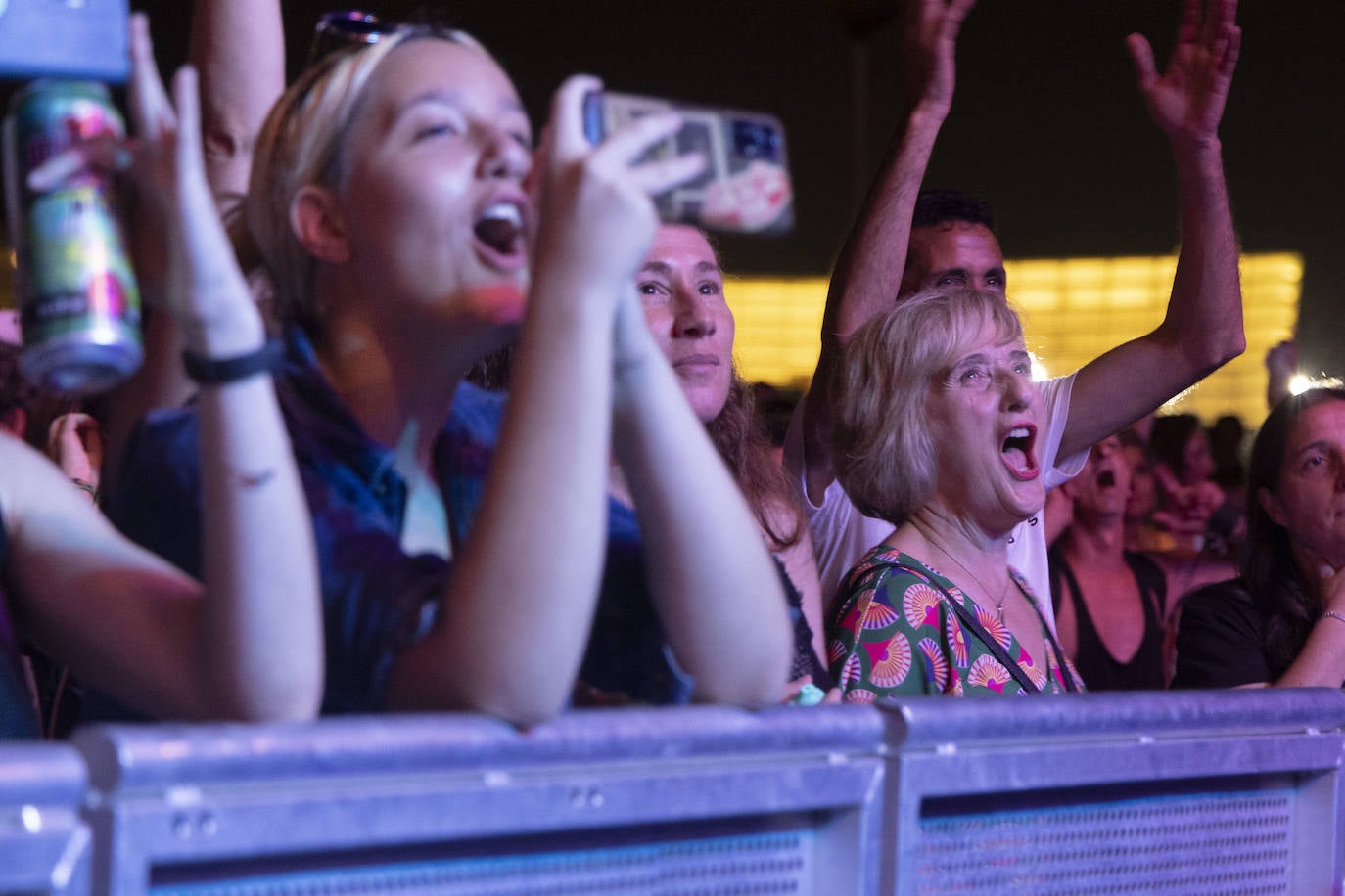 Las mejores imágenes del concierto de Amparanoia en Sagüés