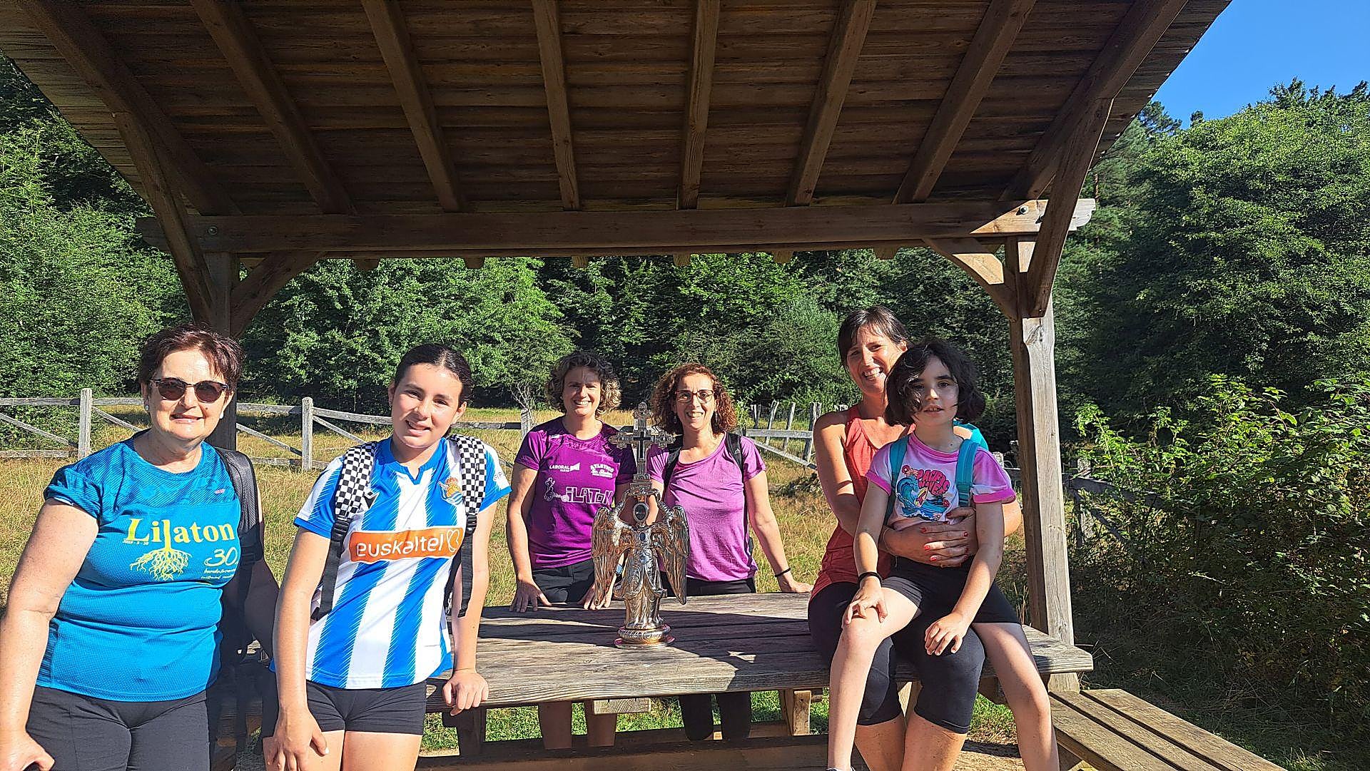 La visita de San Miguel a Igaratza, en imágenes