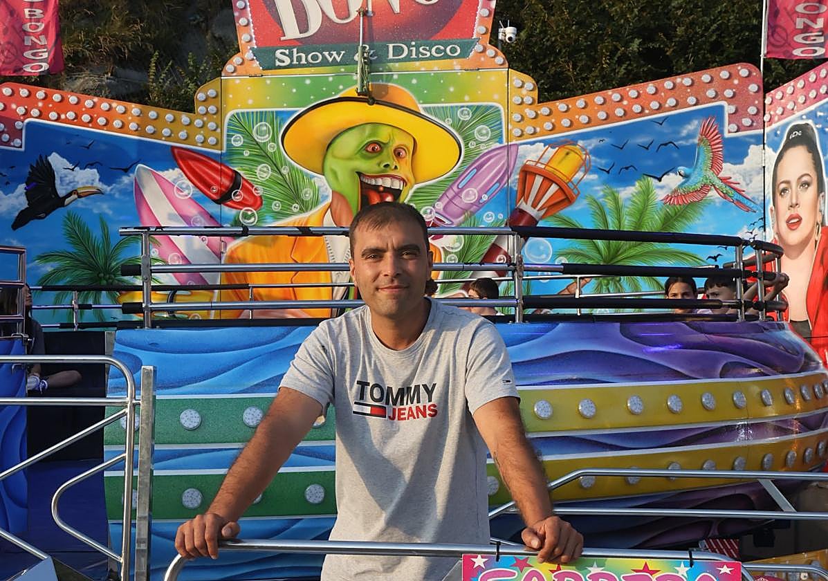 Hugo Alves posa en 'Coco Bongo', la última atracción de la empresa familiar.