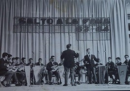 Fotografía de la participación de los beasaindarras en la final.