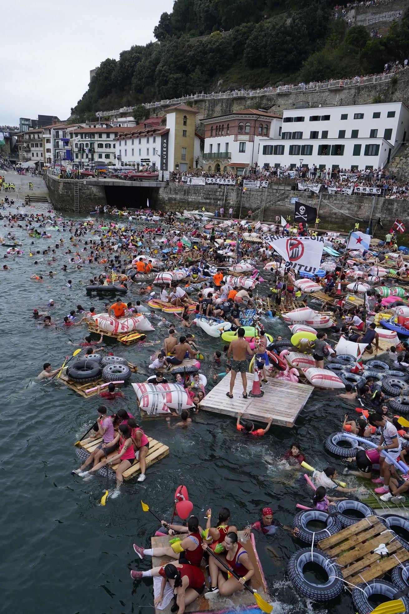 Las mejores imágenes del Abordaje Pirata