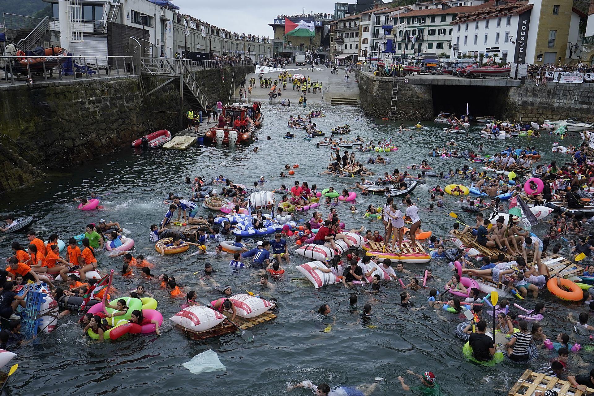 Las mejores imágenes del Abordaje Pirata