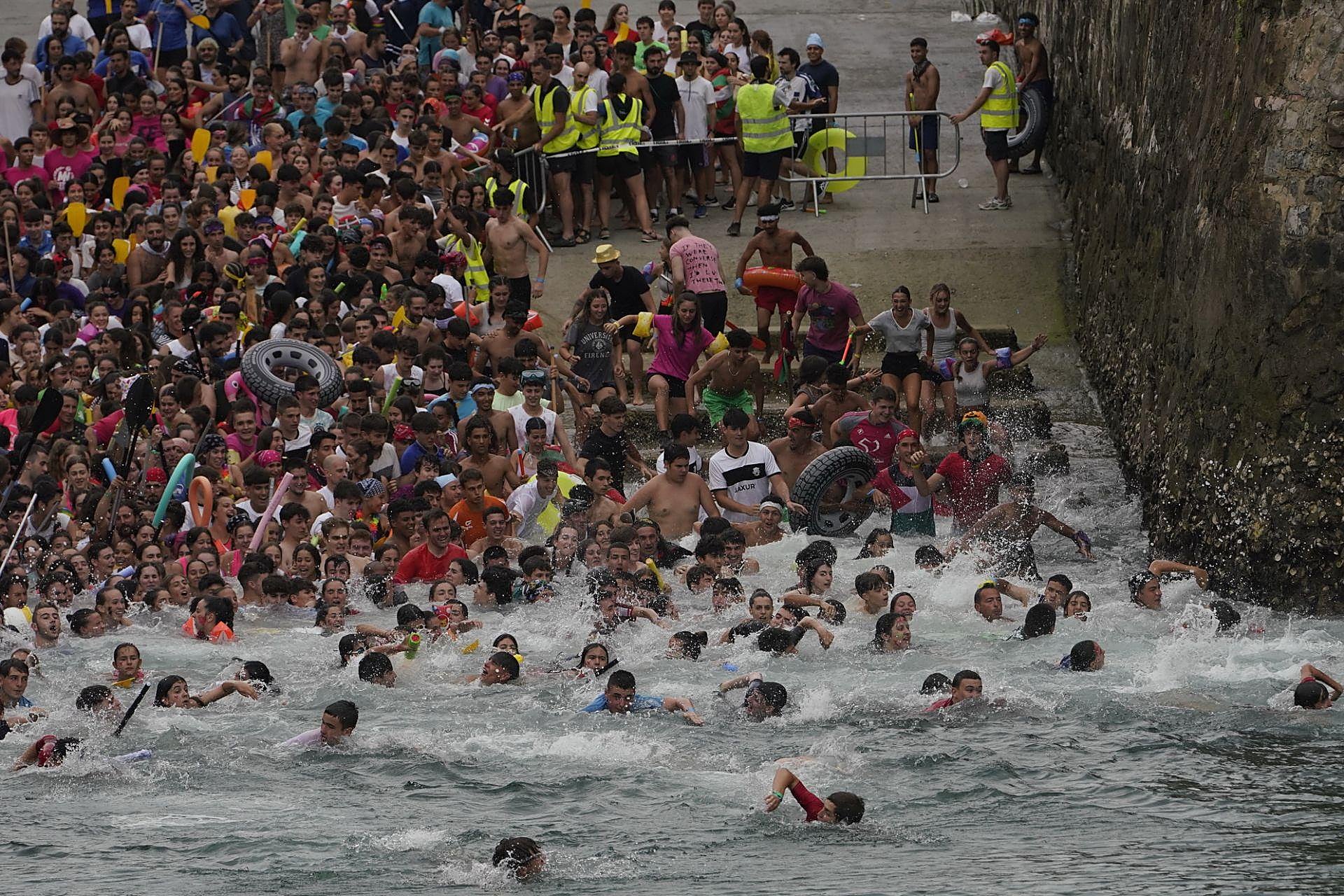 Las mejores imágenes del Abordaje Pirata