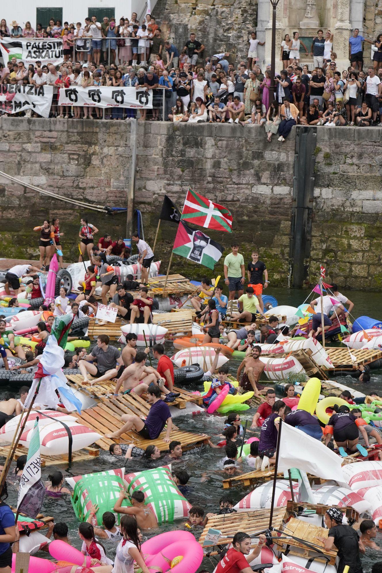 Las mejores imágenes del Abordaje Pirata