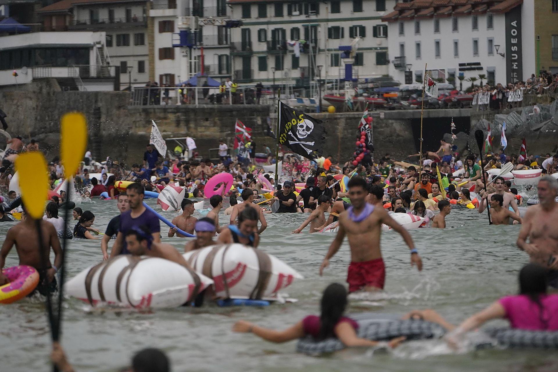 Las mejores imágenes del Abordaje Pirata