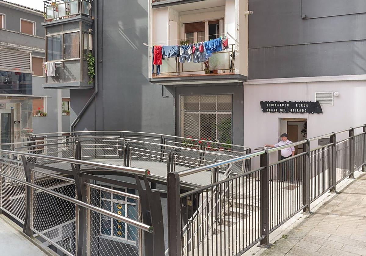 El hogar del jubilado del barrio de Urki, que recibirá 3.500 euros para financiar sus actividades.