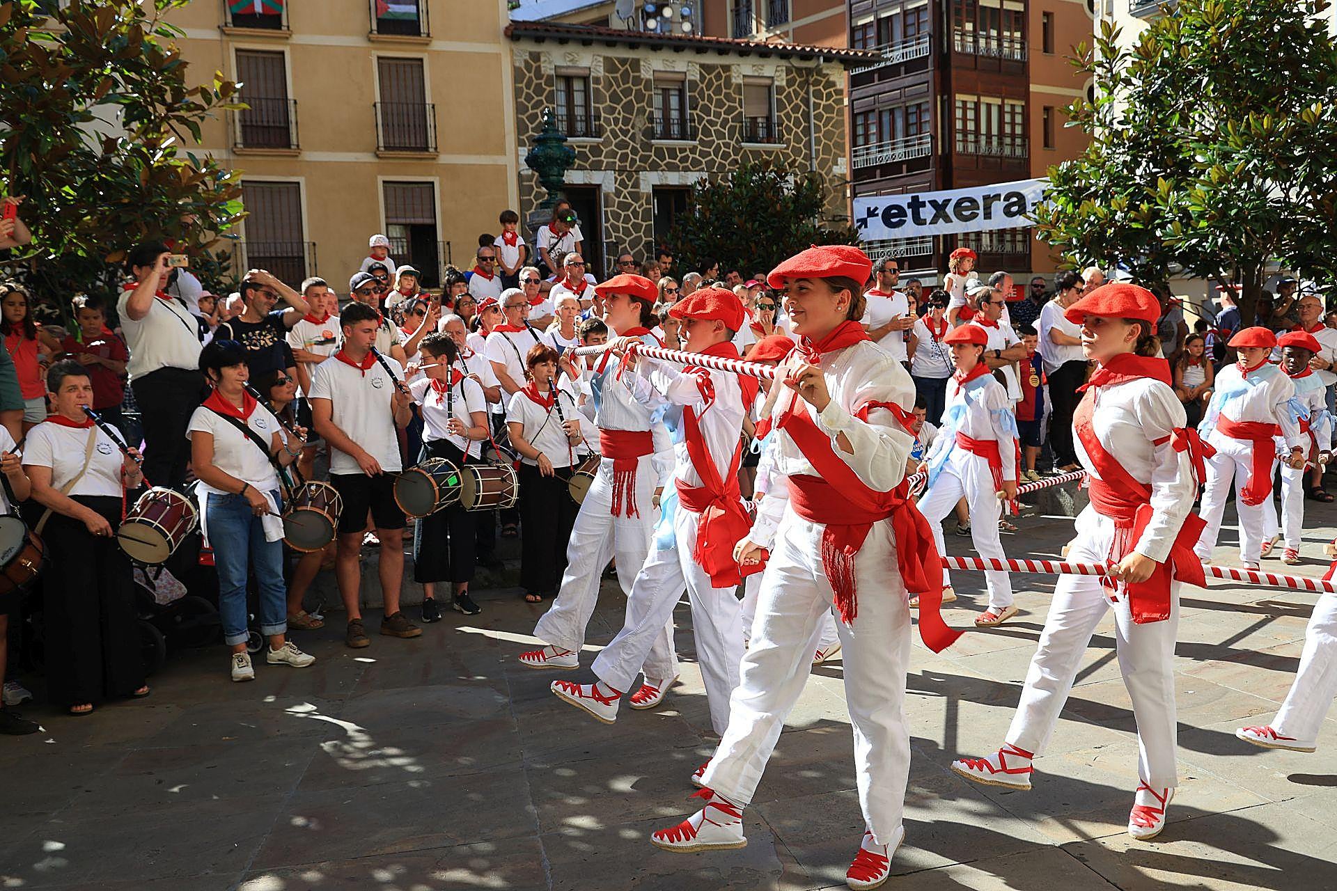 Deba celebra los Sanrokes por todo lo alto