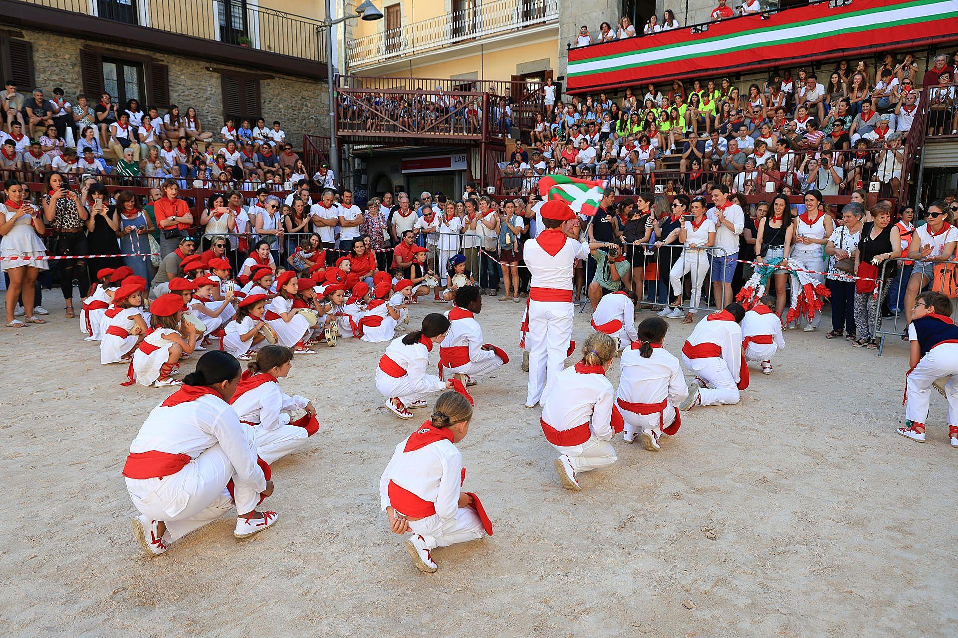 Deba celebra los Sanrokes por todo lo alto