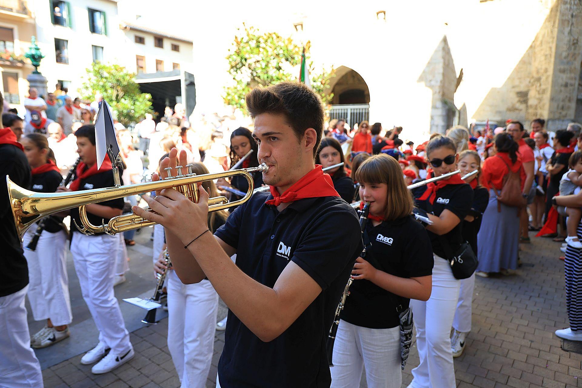 Deba celebra los Sanrokes por todo lo alto