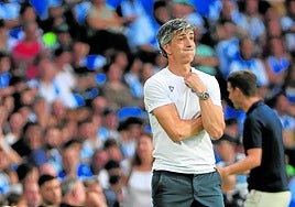 Imanol aparece con cara de circunstancias después de recibir los dos goles del Rayo Vallecano.