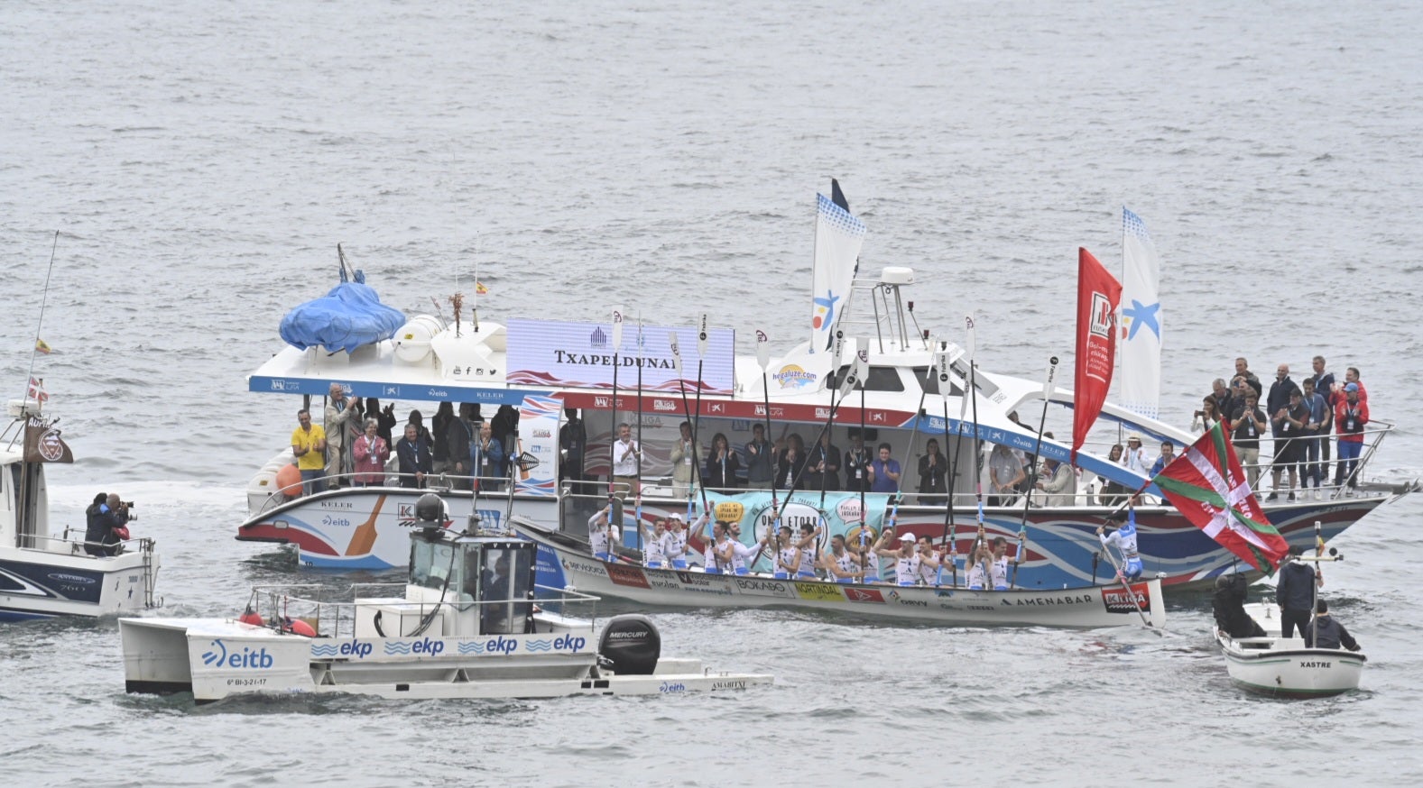 Remontada e ikurriña para Donostiarra en Zarautz