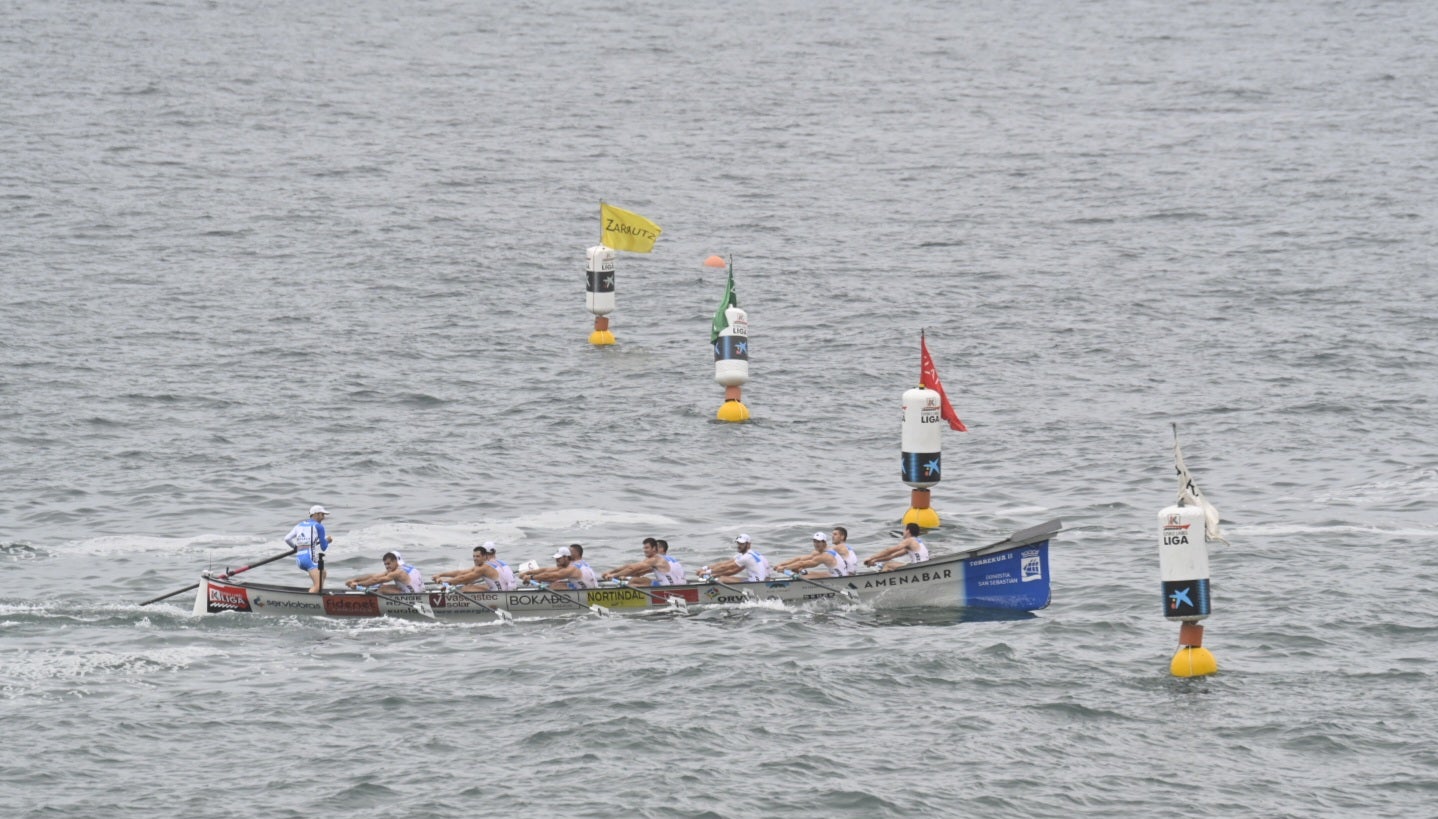 Remontada e ikurriña para Donostiarra en Zarautz